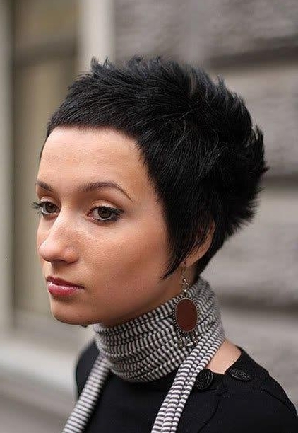 cieniowane fryzury krótkie uczesanie damskie zdjęcie numer 161A